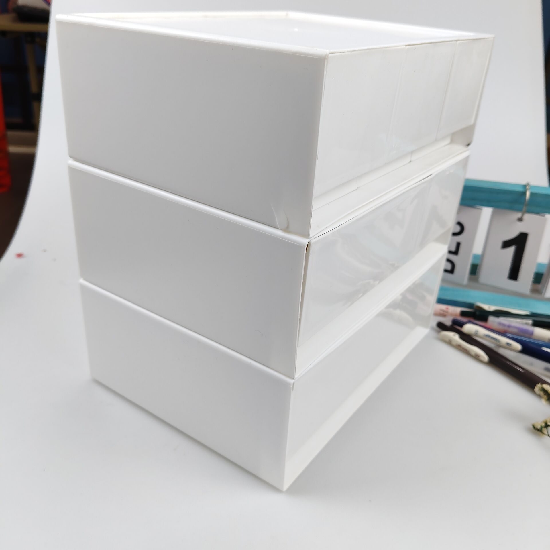 Scatola portaoggetti da scriva - Desk Setup Shelf recensione e prezzo